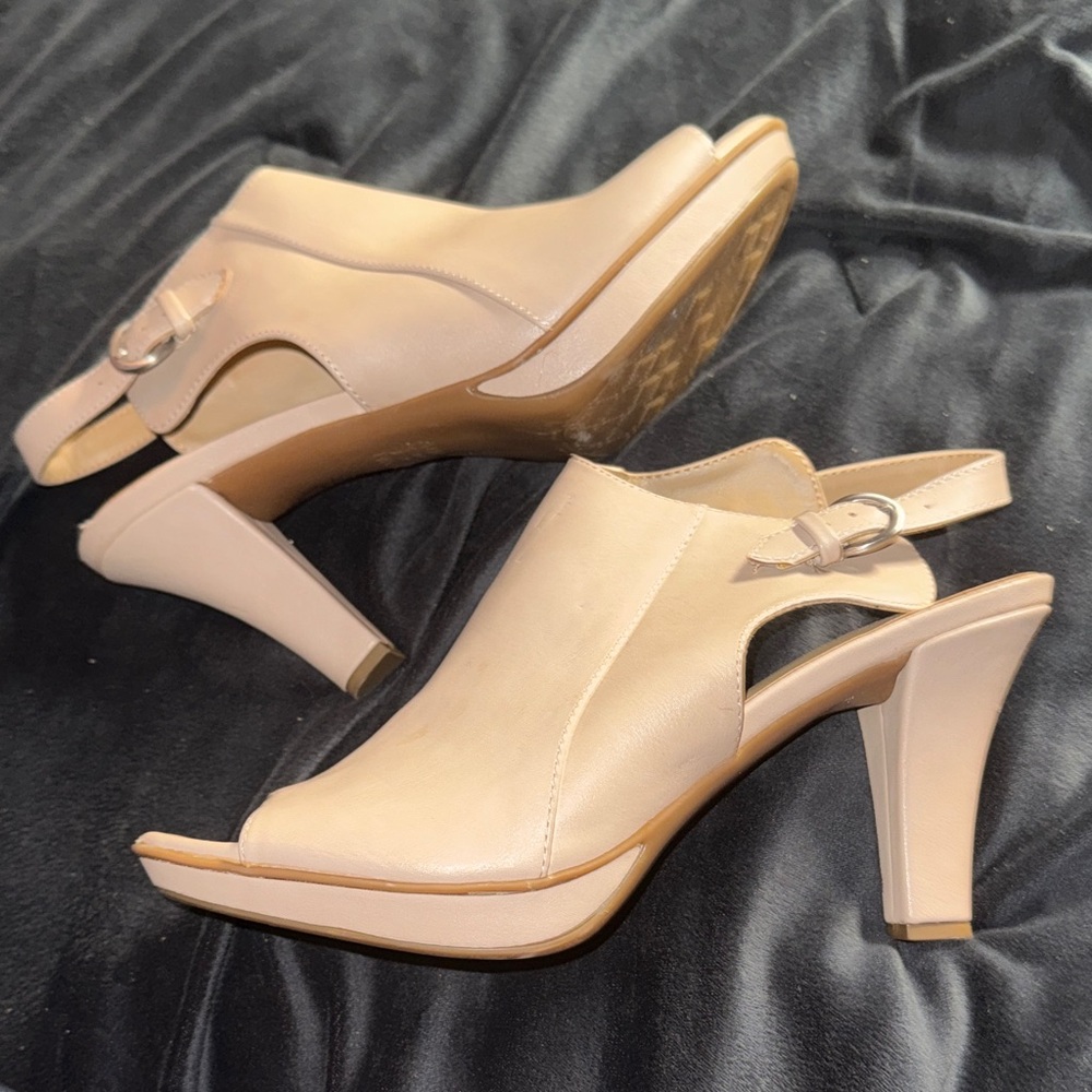Naturalizer Size 9.5 Cream Women's Slingback Peep toe Booties Sandals 3” Heel - Picture 5 of 11